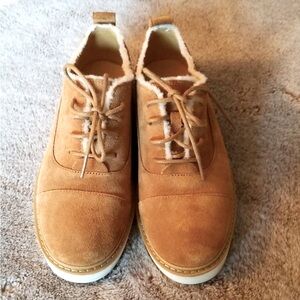 UGG Johanna Spill Seam Suede Wool Oxford US Size 6.5 womans